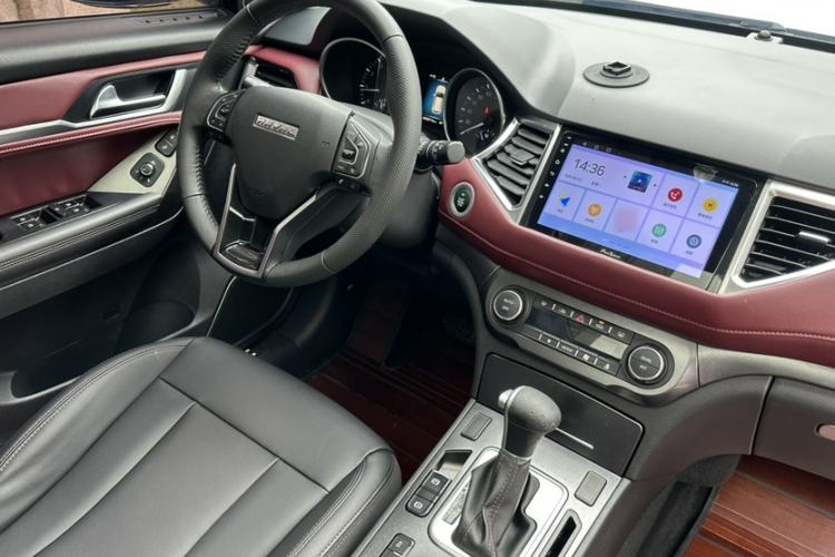 Used Haval H6 Coupe 2018 Red-Label 1.5T Automatic Two-Wheel Drive Luxury Model Audio And AC Panel