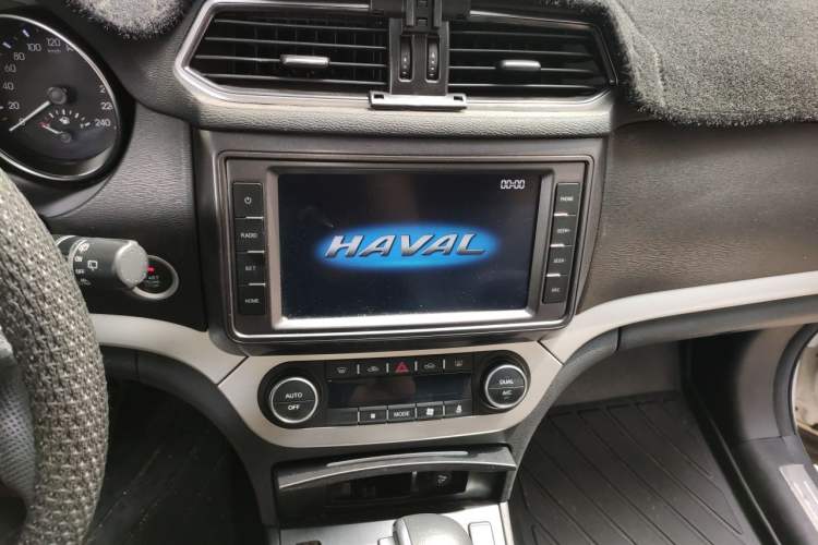 Used Haval H6 Coupe 2018 Blue Label 1.5T Automatic Two-Wheel Drive Luxury Model Audio And AC Panel