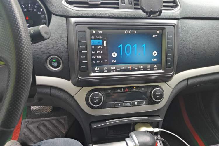 Used Haval H6 Coupe 2018 Blue Label 1.5T Automatic Two-Wheel Drive Ultra-Luxury Model Audio And AC Panel