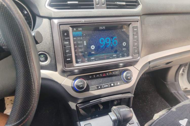 Used Haval H6 Coupe 2018 Blue Label 1.5T Automatic Two-Wheel Drive Luxury Model Audio And AC Panel