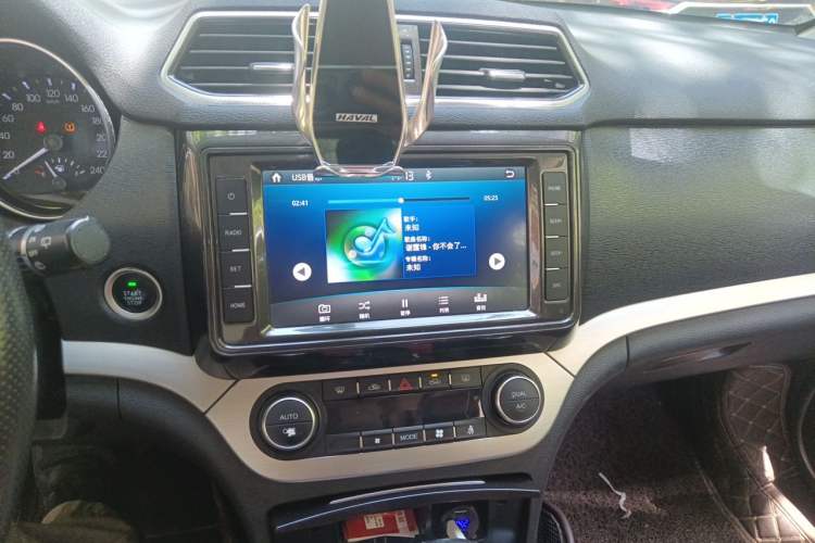 Used Haval H6 Coupe 2018 Blue Label 1.5T Automatic Two-Wheel Drive Luxury Model Audio And AC Panel