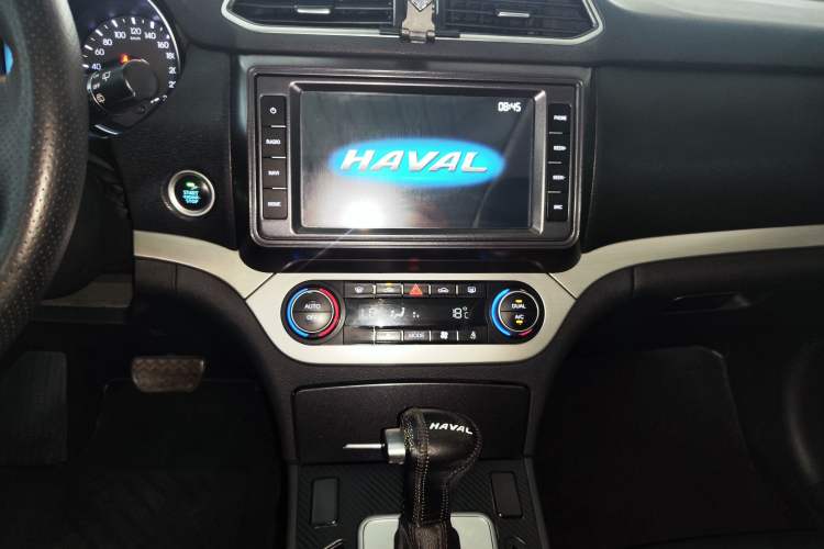 Used Haval H6 Coupe 2018 Blue Label 1.5T Automatic Two-Wheel Drive Ultra-Luxury Model Audio And AC Panel