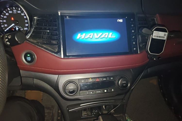 Used Haval H6 Coupe 2018 Red-Label 1.5T Automatic Two-Wheel Drive Ultra-Luxury Model Audio And AC Panel
