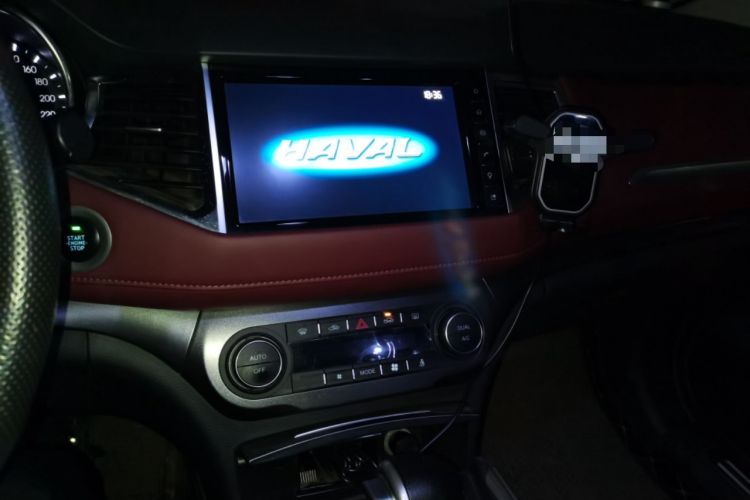 Used Haval H6 Coupe 2018 Red-Label 1.5T Automatic Two-Wheel Drive Ultra-Luxury Model Audio And AC Panel