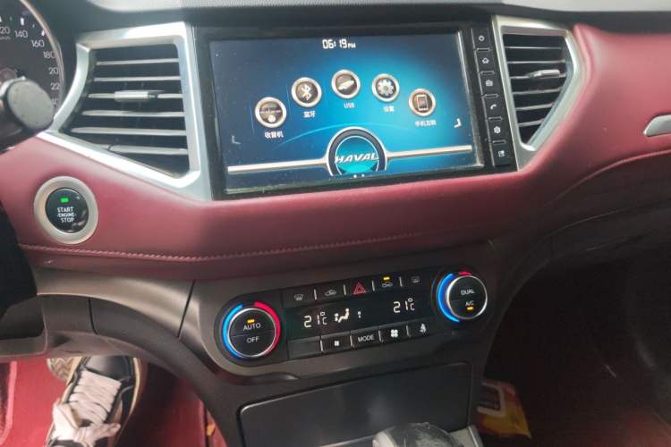 Used Haval H6 Coupe 2018 Red-Label 1.5T Automatic Two-Wheel Drive Luxury Model Audio And AC Panel
