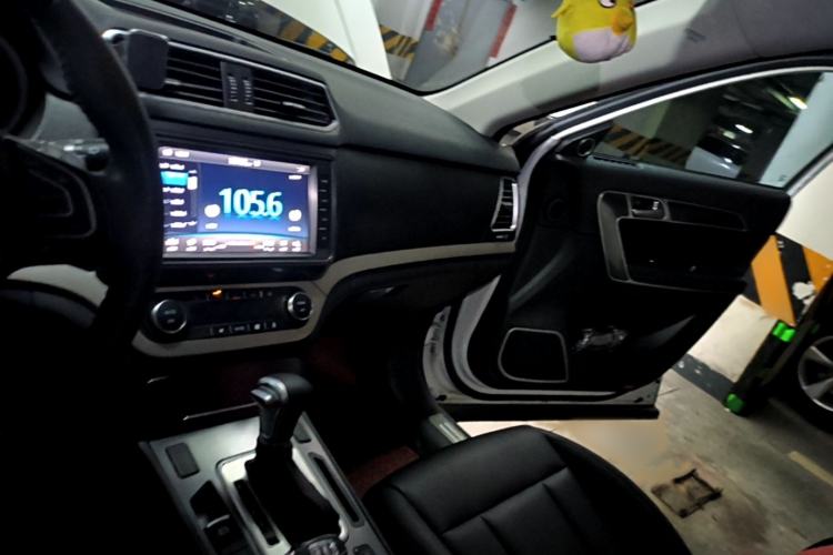 Used Haval H6 Coupe 2018 Blue Label 1.5T Automatic Two-Wheel Drive Ultra-Luxury Model Audio And AC Panel