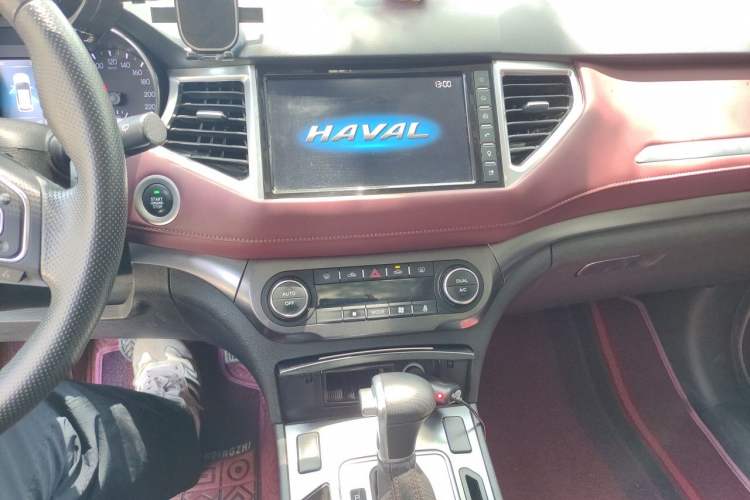 Used Haval H6 Coupe 2018 Red-Label 1.5T Automatic Two-Wheel Drive Ultra-Luxury Model Audio And AC Panel