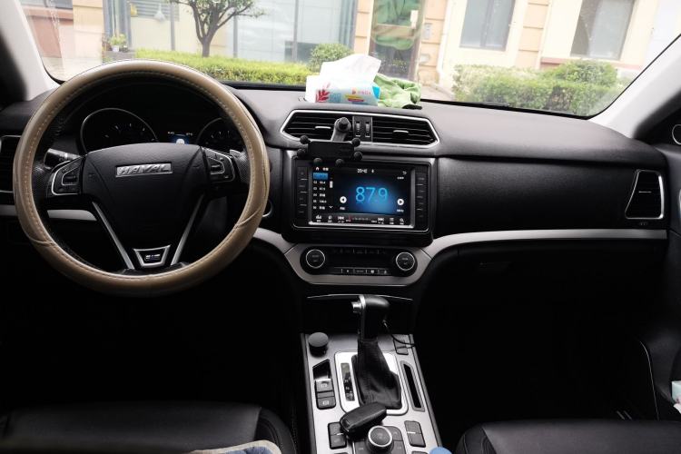 Used Haval H6 Coupe 2018 Blue Label 1.5T Automatic Two-Wheel Drive Luxury Model Center Console