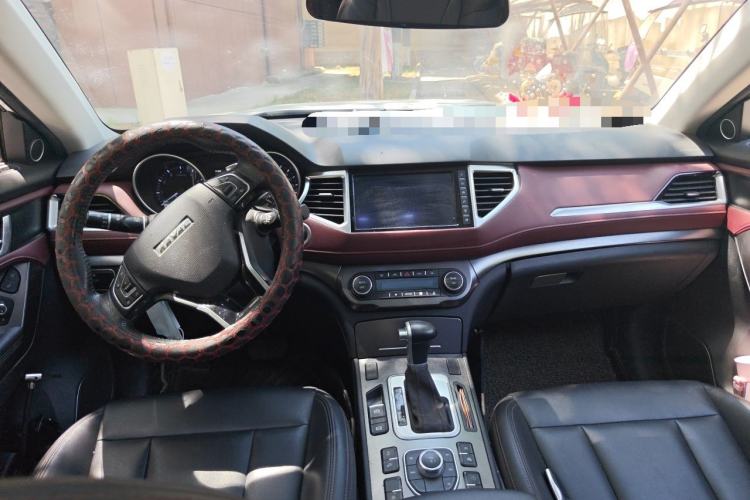 Used Haval H6 Coupe 2018 Red-Label 1.5T Automatic Two-Wheel Drive Ultra-Luxury Model Center Console
