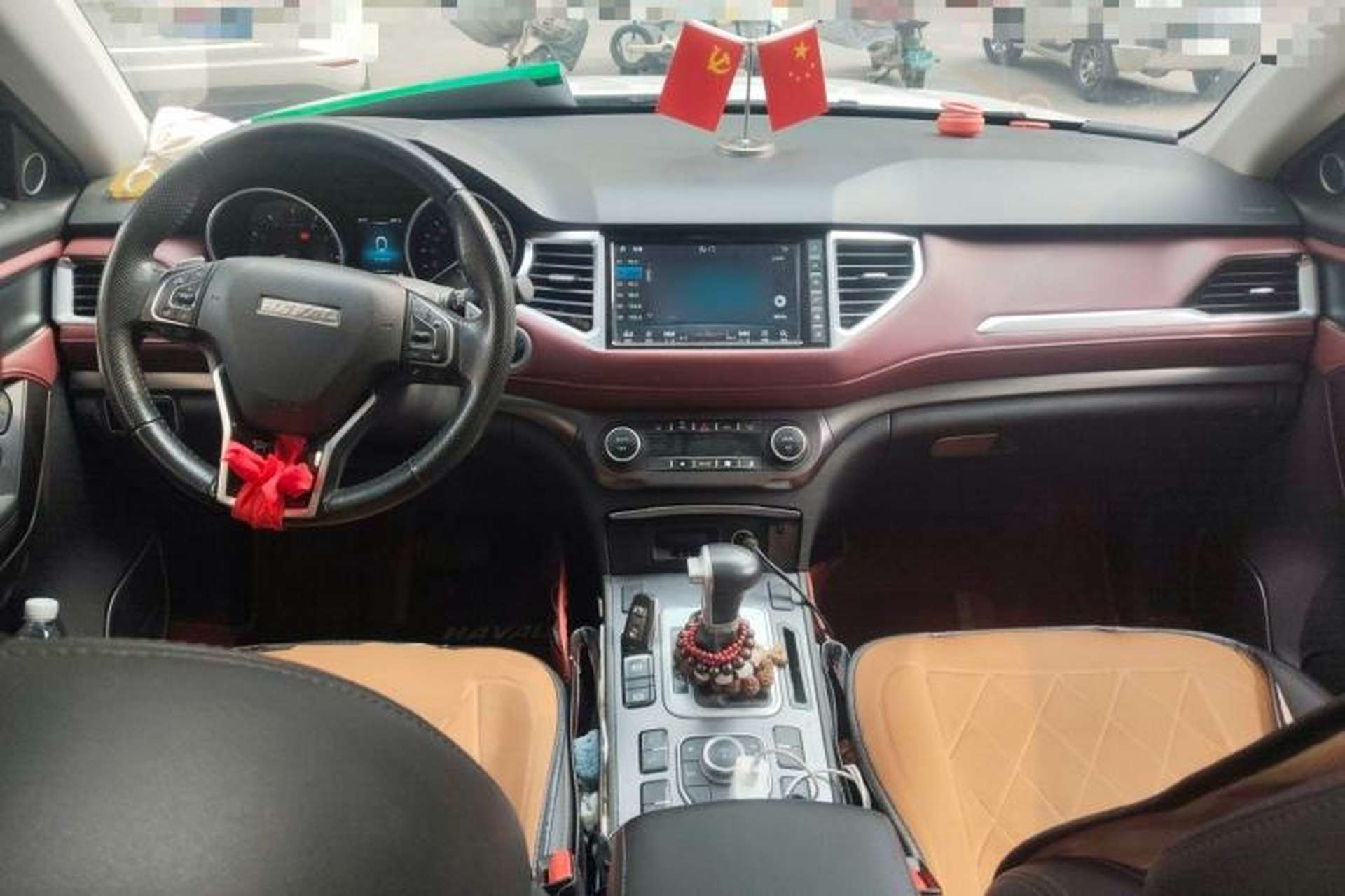 Used Haval H6 Coupe 2018 Red-Label 1.5T Automatic Two-Wheel Drive Luxury Model Center Console