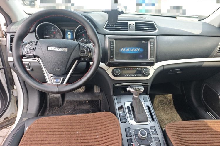 Used Haval H6 Coupe 2018 Blue Label 1.5T Automatic Two-Wheel Drive Ultra-Luxury Model Center Console