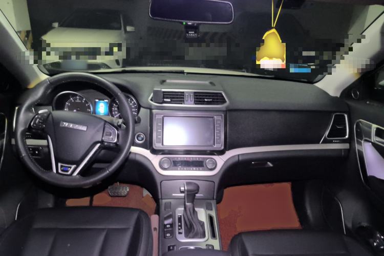 Used Haval H6 Coupe 2018 Blue Label 1.5T Automatic Two-Wheel Drive Ultra-Luxury Model Center Console