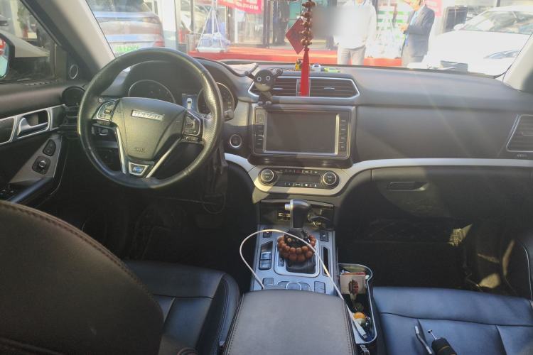 Used Haval H6 Coupe 2018 Blue Label 1.5T Automatic Two-Wheel Drive Ultra-Luxury Model Center Console