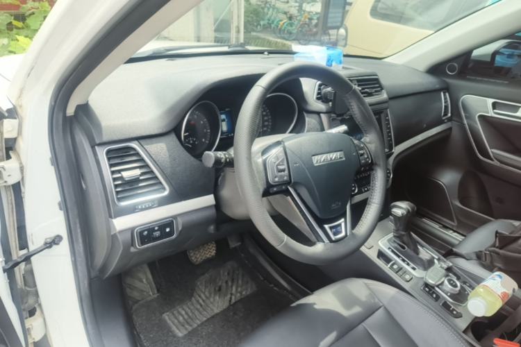 Used Haval H6 Coupe 2018 Blue Label 1.5T Automatic Two-Wheel Drive Luxury Model Center Console