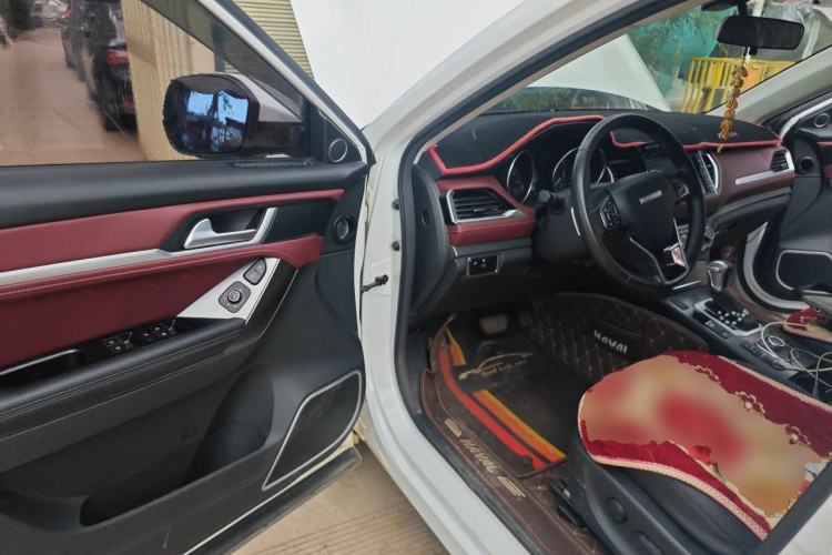 Used Haval H6 Coupe 2018 Red-Label 1.5T Automatic Two-Wheel Drive Ultra-Luxury Model Driver Seat