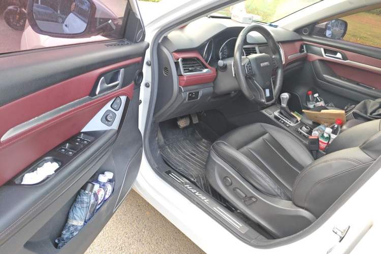 Used Haval H6 Coupe 2018 Red-Label 1.5T Automatic Two-Wheel Drive Ultra-Luxury Model Driver Seat