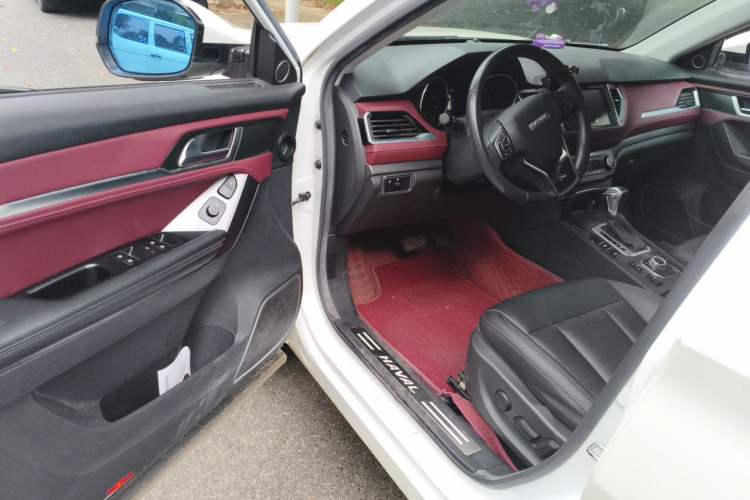 Used Haval H6 Coupe 2018 Red-Label 1.5T Automatic Two-Wheel Drive Ultra-Luxury Model Driver Seat