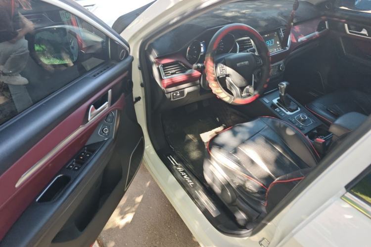 Used Haval H6 Coupe 2018 Red-Label 1.5T Automatic Two-Wheel Drive Luxury Model Driver Seat