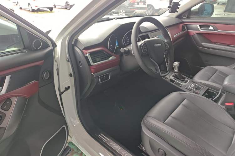 Used Haval H6 Coupe 2018 Red-Label 1.5T Automatic Two-Wheel Drive Ultra-Luxury Model Driver Seat