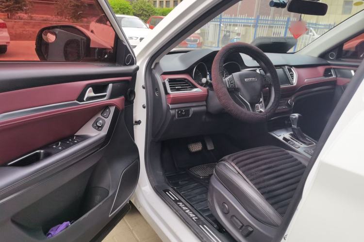 Used Haval H6 Coupe 2018 Red-Label 1.5T Automatic Two-Wheel Drive Ultra-Luxury Model Driver Seat