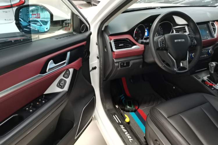 Used Haval H6 Coupe 2018 Red-Label 1.5T Automatic Two-Wheel Drive Ultra-Luxury Model Driver Seat
