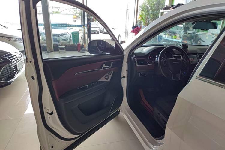Used Haval H6 Coupe 2018 Red-Label 1.5T Automatic Two-Wheel Drive Ultra-Luxury Model Driver Seat