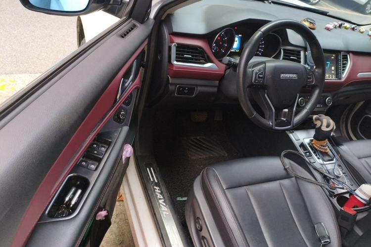 Used Haval H6 Coupe 2018 Red-Label 1.5T Automatic Two-Wheel Drive Ultra-Luxury Model Driver Seat