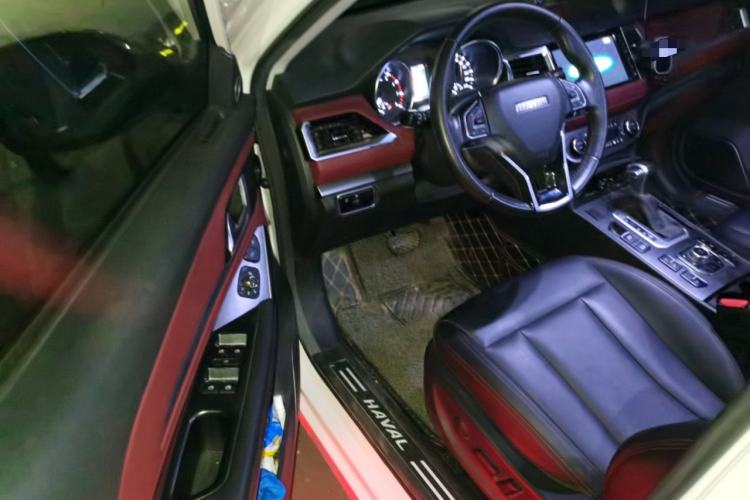 Used Haval H6 Coupe 2018 Red-Label 1.5T Automatic Two-Wheel Drive Ultra-Luxury Model Driver Seat
