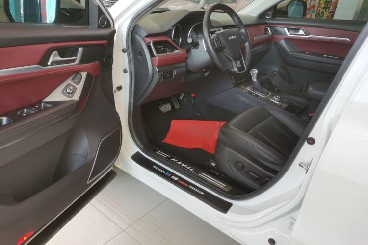 Used Haval H6 Coupe 2018 Red-Label 1.5T Automatic Two-Wheel Drive Ultra-Luxury Model Driver Seat