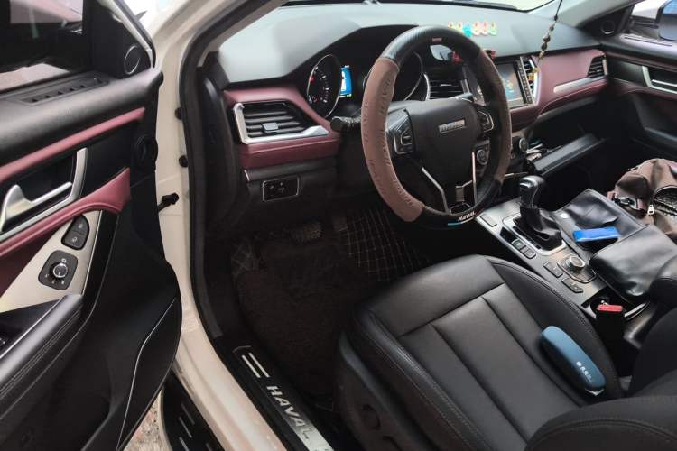 Used Haval H6 Coupe 2018 Red-Label 1.5T Automatic Two-Wheel Drive Ultra-Luxury Model Driver Seat