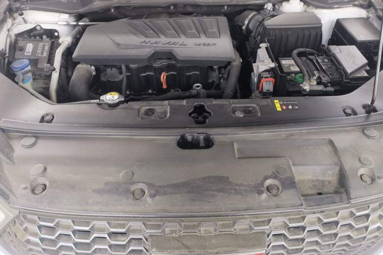 Used Haval H6 Coupe 2018 Red-Label 1.5T Automatic Two-Wheel Drive Luxury Model Engine Bay