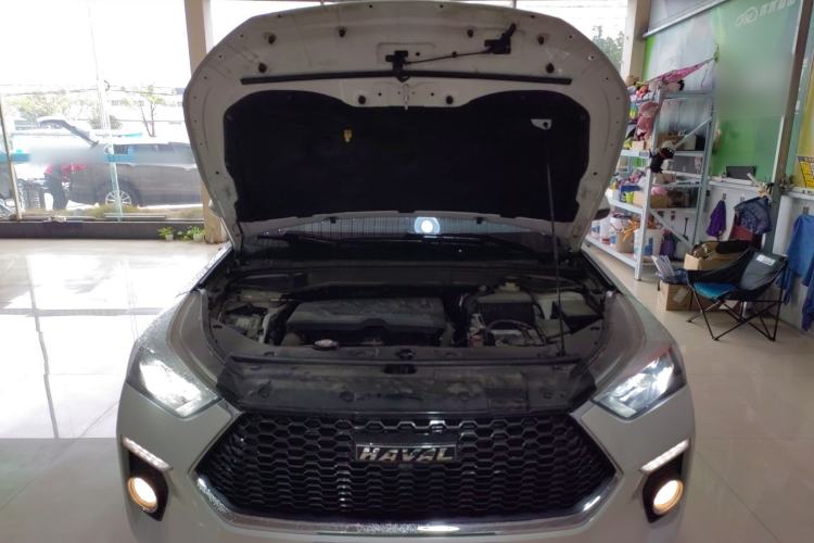 Used Haval H6 Coupe 2018 Red-Label 1.5T Automatic Two-Wheel Drive Ultra-Luxury Model Engine Bay