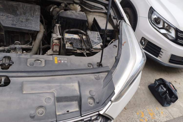Used Haval H6 Coupe 2018 Red-Label 1.5T Automatic Two-Wheel Drive Ultra-Luxury Model Engine Bay Left