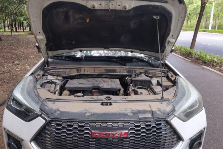 Used Haval H6 Coupe 2018 Red-Label 1.5T Automatic Two-Wheel Drive Ultra-Luxury Model Engine Bay