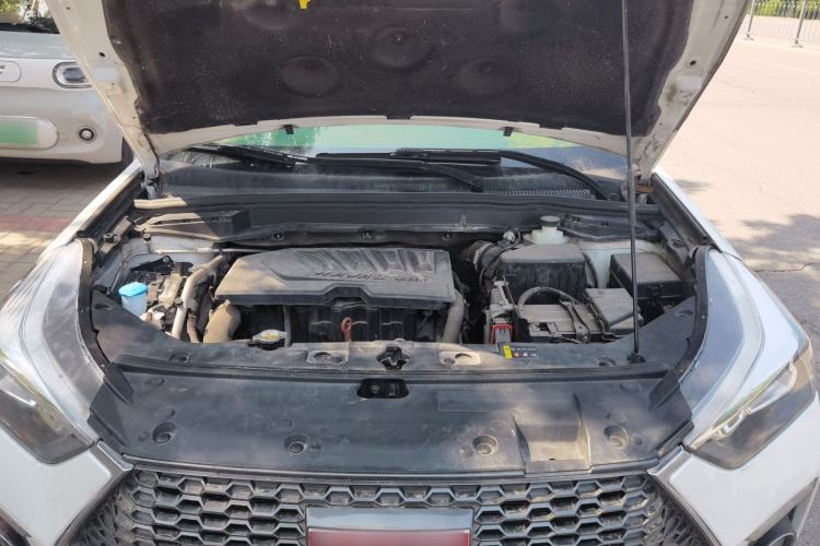 Used Haval H6 Coupe 2018 Red-Label 1.5T Automatic Two-Wheel Drive Ultra-Luxury Model Engine Bay