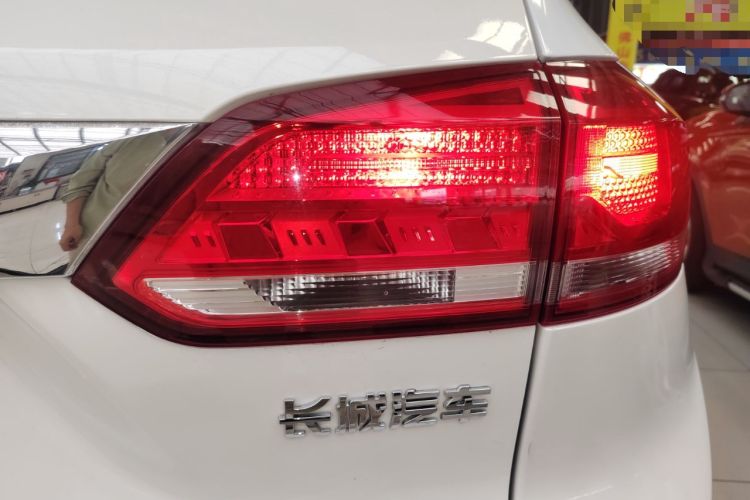 Used Haval H6 Coupe 2018 Red-Label 1.5T Automatic Two-Wheel Drive Luxury Model Exterior 2