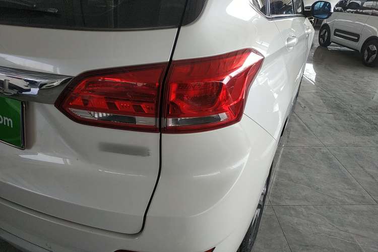 Used Haval H6 Coupe 2018 Red-Label 1.5T Automatic Two-Wheel Drive Ultra-Luxury Model Exterior 6