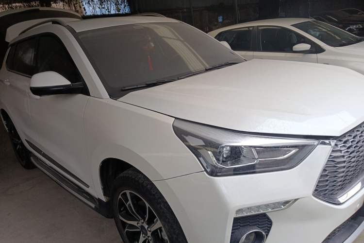 Used Haval H6 Coupe 2018 Red-Label 1.5T Automatic Two-Wheel Drive Ultra-Luxury Model Front Right 45 Deg
