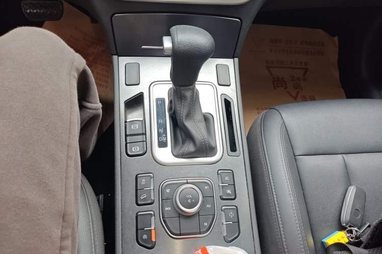 Used Haval H6 Coupe 2018 Blue Label 1.5T Automatic Two-Wheel Drive Ultra-Luxury Model Gear Lever