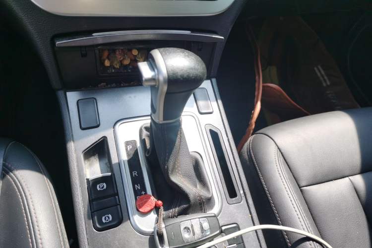 Used Haval H6 Coupe 2018 Blue Label 1.5T Automatic Two-Wheel Drive Ultra-Luxury Model Gear Lever