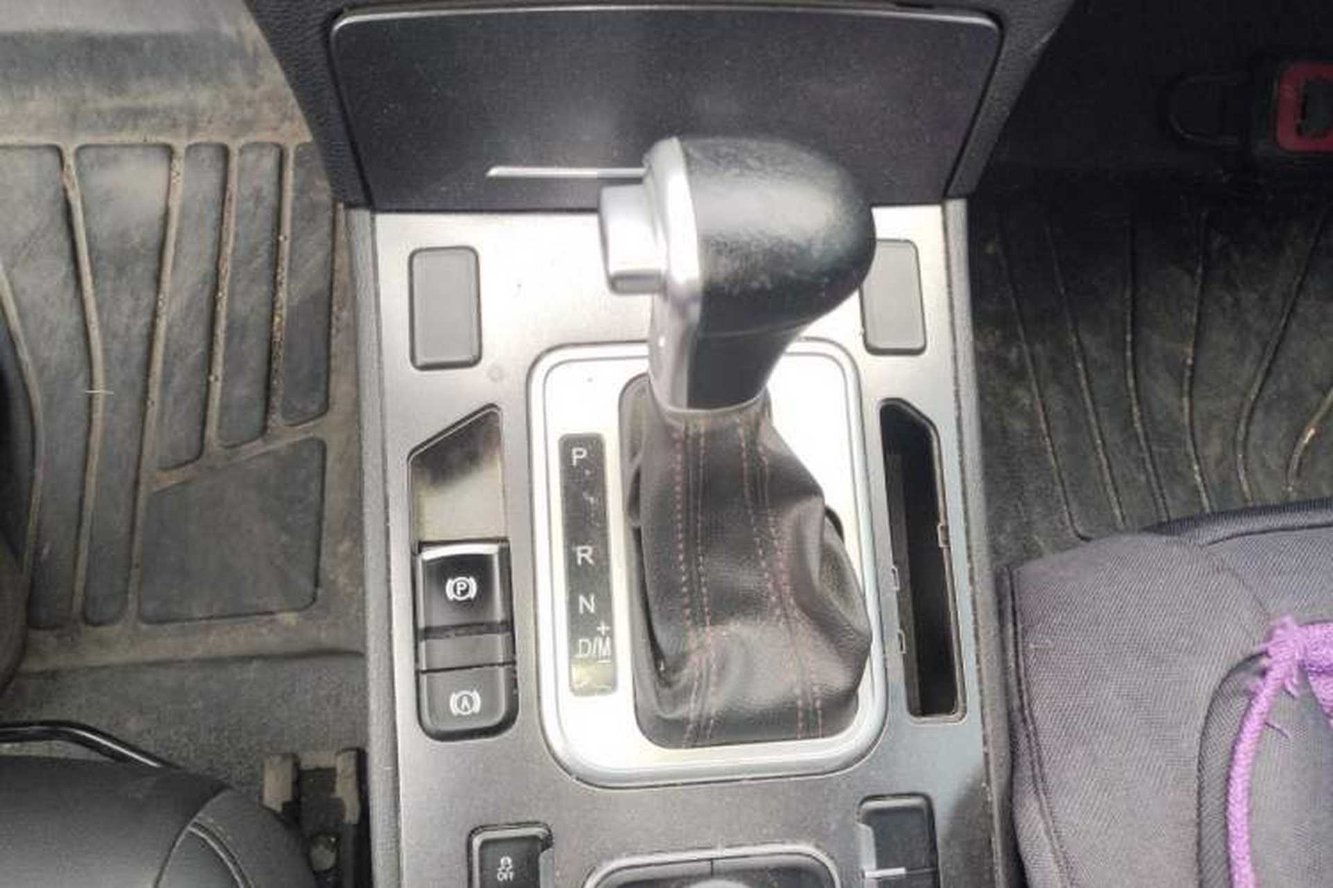 Used Haval H6 Coupe 2018 Blue Label 1.5T Automatic Two-Wheel Drive Luxury Model Gear Lever