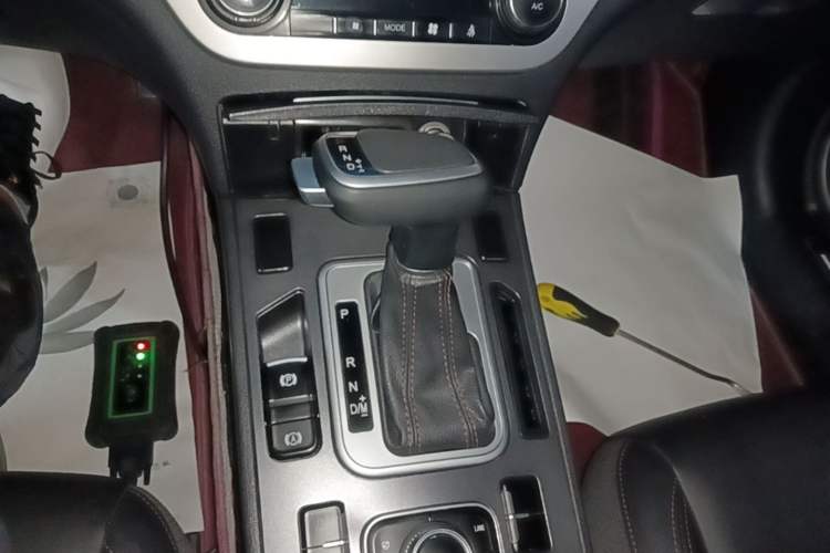 Used Haval H6 Coupe 2018 Blue Label 1.5T Automatic Two-Wheel Drive Luxury Model Gear Lever