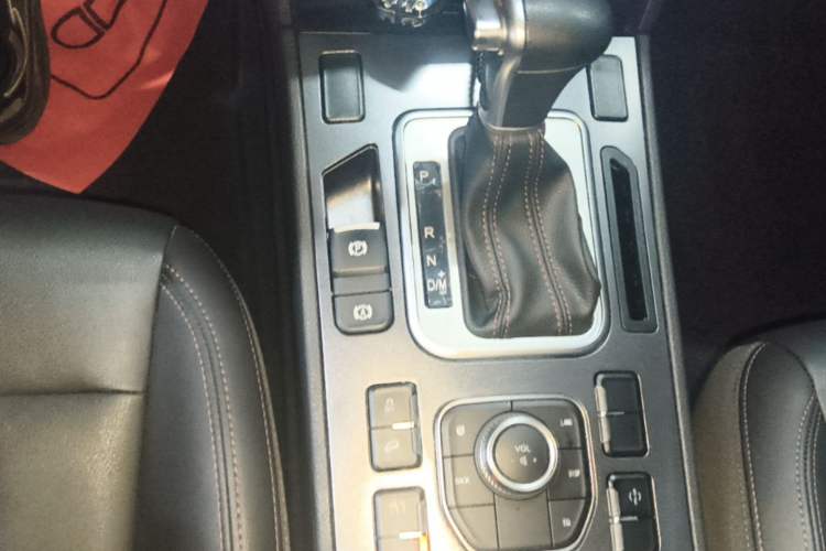 Used Haval H6 Coupe 2018 Red-Label 1.5T Automatic Two-Wheel Drive Luxury Model Gear Lever