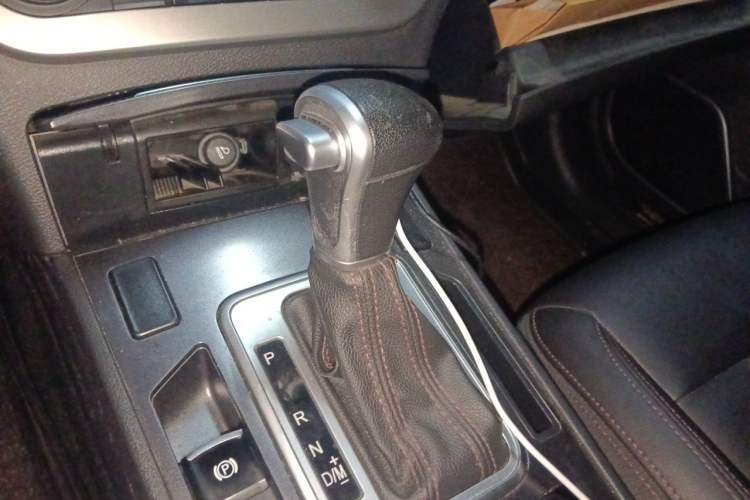 Used Haval H6 Coupe 2018 Blue Label 1.5T Automatic Two-Wheel Drive Luxury Model Gear Lever
