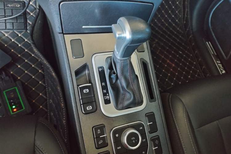 Used Haval H6 Coupe 2018 Blue Label 1.5T Automatic Two-Wheel Drive Luxury Model Gear Lever