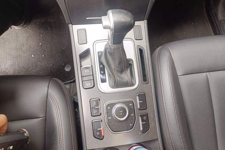 Used Haval H6 Coupe 2018 Blue Label 1.5T Automatic Two-Wheel Drive Luxury Model Gear Lever