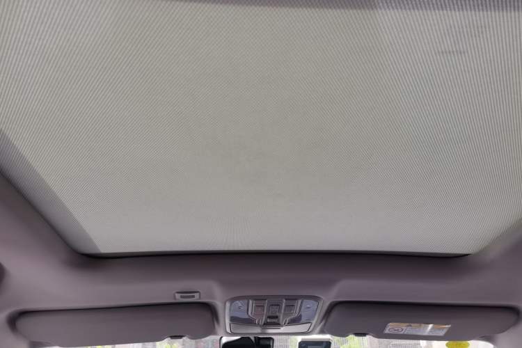 Used Haval H6 Coupe 2018 Red-Label 1.5T Automatic Two-Wheel Drive Ultra-Luxury Model Headliner