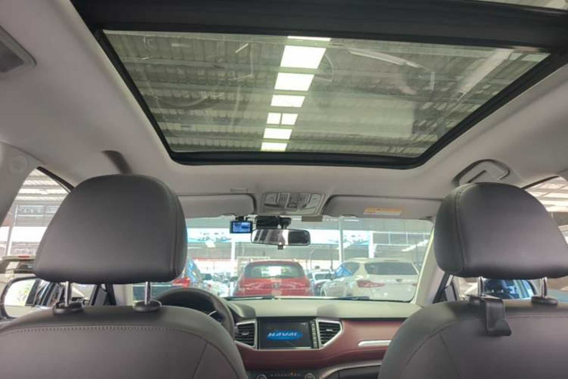Used Haval H6 Coupe 2018 Red-Label 1.5T Automatic Two-Wheel Drive Ultra-Luxury Model Headliner