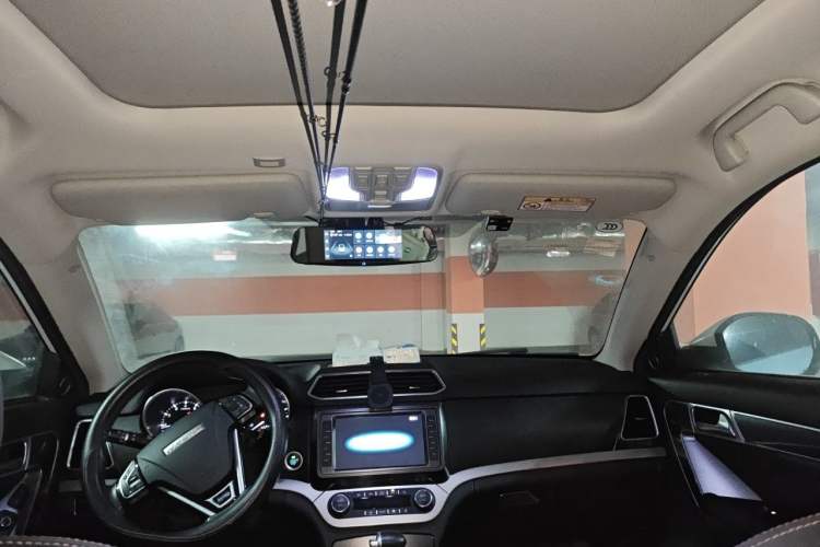 Used Haval H6 Coupe 2018 Blue Label 1.5T Automatic Two-Wheel Drive Ultra-Luxury Model Headliner