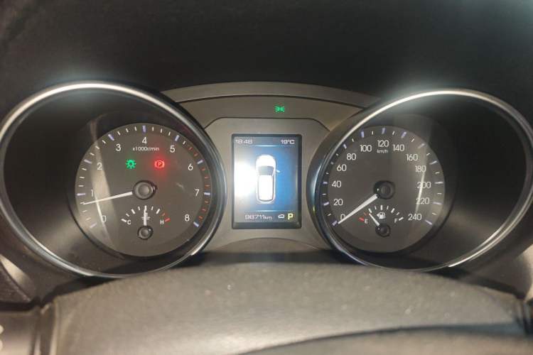 Used Haval H6 Coupe 2018 Blue Label 1.5T Automatic Two-Wheel Drive Ultra-Luxury Model Instrument Cluster
